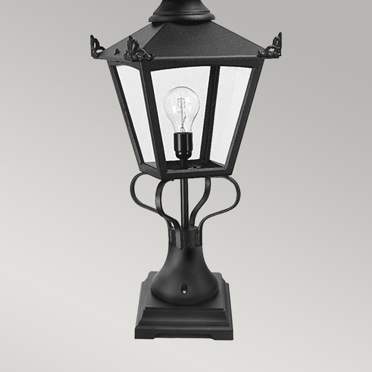 Elstead - Grampian 1 Light Pedestal Lantern